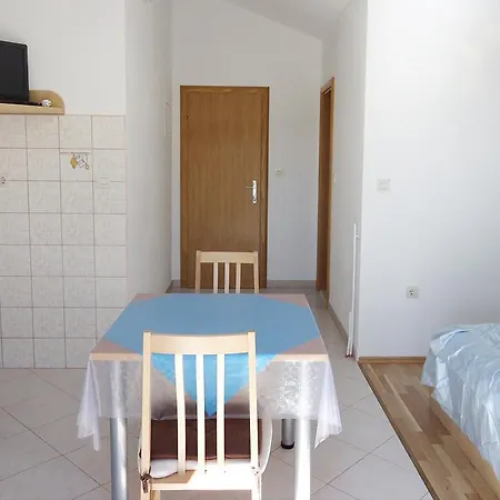 Studio 5620c Sumartin